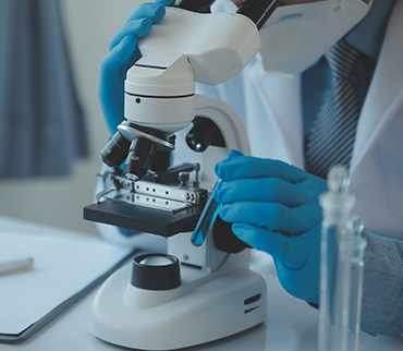 clinical-lab-img